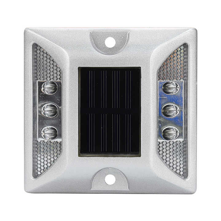 350g IP68 Poteaux solaires métalliques de la route Blanc couleur LED pour la construction de routes
