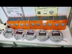 Aluminium IL300 Street Marker Lights Lumière de chaussée à énergie solaire